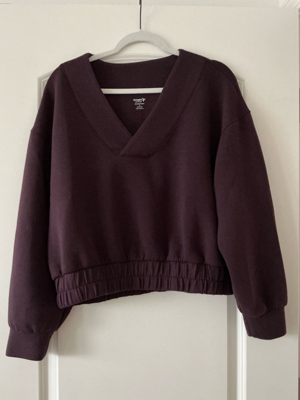 Old Navy Active Dynamic V-Neck Cropped Pullover Sweatshirt